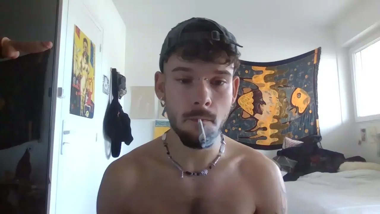 Freechat yourb0i on Cam4