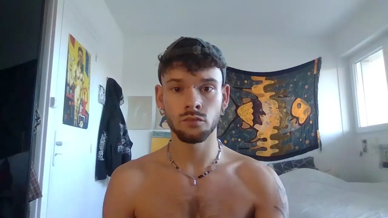 Freechat yourb0i on Cam4