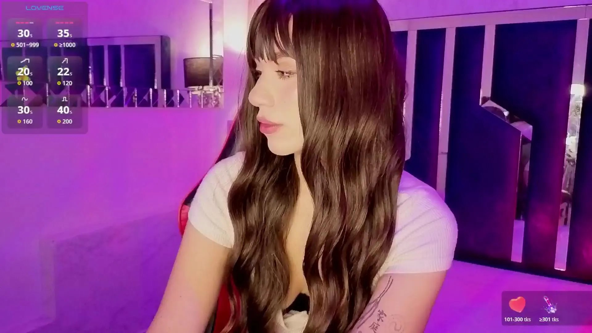 Offline ZharaLux on Cam4