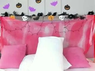 Offline ahincale on CamSoda