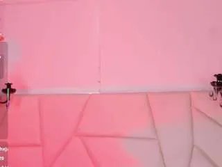 Freechat aitanahilton on CamSoda