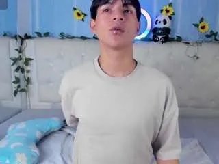 Offline aleaurarashi on CamSoda