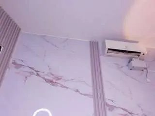 Offline amber-dior on CamSoda