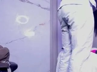 Offline amber-dior on CamSoda