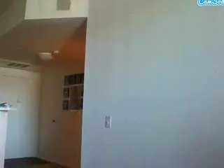 Offline amiyadenae on CamSoda