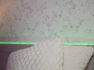 Offline amycarrera on CamSoda