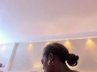 Offline ankara-brownn on CamSoda