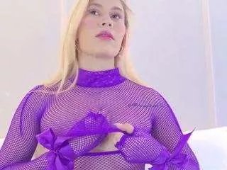 Freechat ariana-sweet on CamSoda