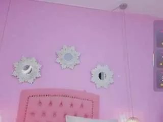 Offline arianavalbuena on CamSoda