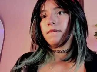 Offline artemish on CamSoda