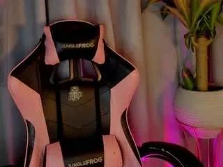 Offline artemish on CamSoda