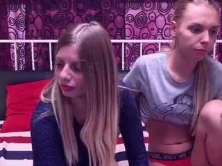 Freechat blondedolls on CamSoda