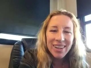 Freechat bmorganne420 on CamSoda