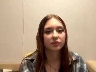 Offline candraschau on CamSoda