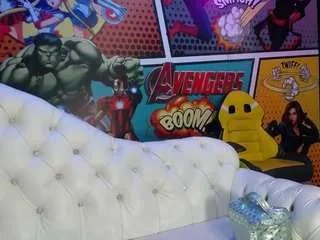 Freechat candy-hairy on CamSoda