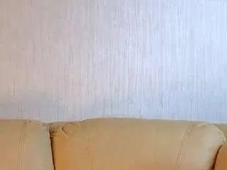 Freechat charissebasher on CamSoda