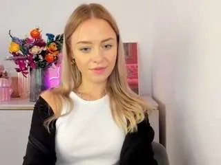 Freechat cindybeauty on CamSoda