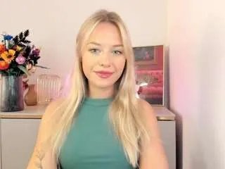 Freechat cindybeauty on CamSoda