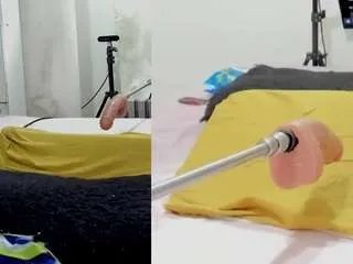 Freechat dakota-lovense on CamSoda