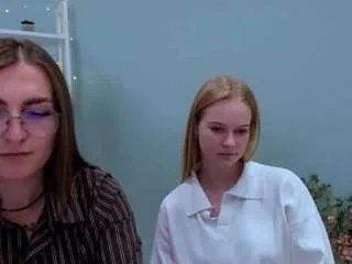 Offline dakota-night on CamSoda