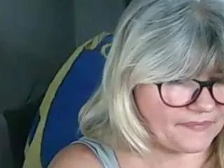 Offline dianacrystal on CamSoda