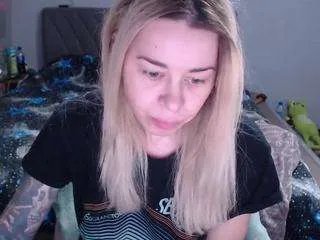 Offline directgirl on CamSoda