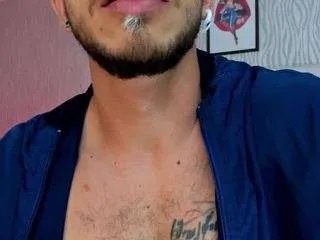 Freechat dylanjacobxx on CamSoda