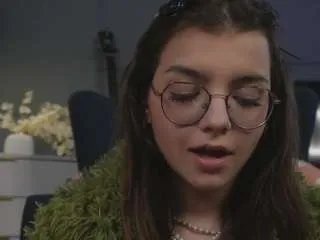 Freechat eldagoldsmith on CamSoda