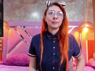 Offline emilyred on CamSoda