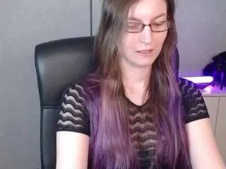 emmatease94 on CamSoda 