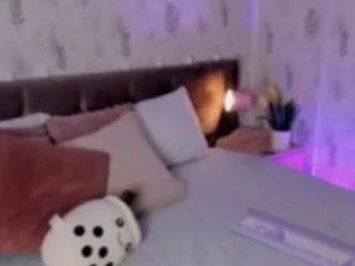 Offline emyliesander on CamSoda