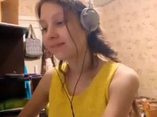 Offline evelineemard on CamSoda