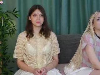 Offline falineappleberry on CamSoda