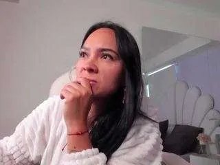 Freechat ginebra-ness on CamSoda