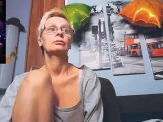 Offline helgahimmele on CamSoda