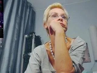 Offline helgahimmele on CamSoda