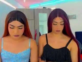 Freechat hellen-moons on CamSoda