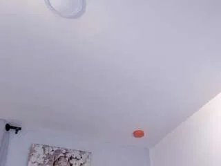 Freechat hellencolton on CamSoda