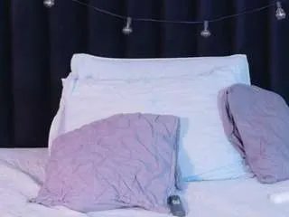 Freechat hotlatinateacher on CamSoda