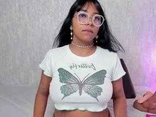 Offline isabella-zc on CamSoda