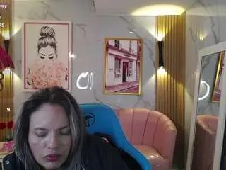 Freechat jade-jones-a on CamSoda