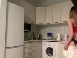 Offline jenniekrone on CamSoda