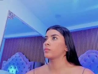 Offline karliee-klosss on CamSoda