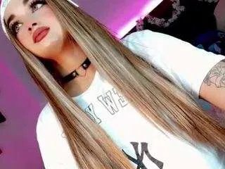 Freechat kattievsweet on CamSoda