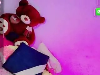 Freechat kiimsnow777 on CamSoda