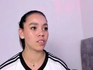 Offline krisleen18 on CamSoda