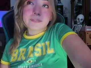 Offline kristen1994 on CamSoda