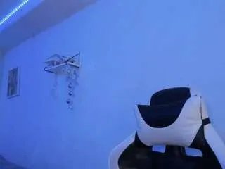 Offline lady-brownnnn on CamSoda