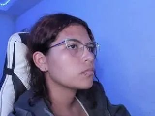 Offline lady-brownnnn on CamSoda