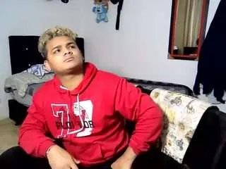 Offline latinnasty on CamSoda